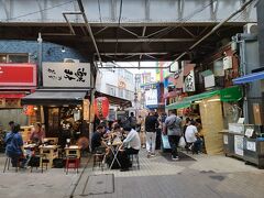 アメ横ガード下飲食街