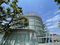 全員無事に合流できて、この日の目的地に向かう為、ゆりかもめに乗車。
３回以上乗るなら１日券がお得です！と教えてもらって、１日券を購入。こういうチケット関係はフォートラベルユーザーさんがお得意、この後のマダムタッソーのチケットもスマホでパパっとお得なチケットを購入してくれました～(^^)/ありがとうございます～♪

この日のスタートは日本科学未来館。