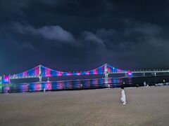 広安大橋は別名「ダイヤモンドブリッジ」
夜のダイヤモンドブリッジはいろいろな色に輝いてとってもきれいです。