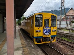 14時10分 島原港駅着。
結局、列車の遅延は解消されておらず、約10分遅れで到着。フェリー乗り場まで少し歩きます。