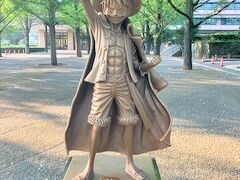 ルフィ像