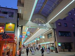 駐車場に行き、宿泊する小樽に向かう