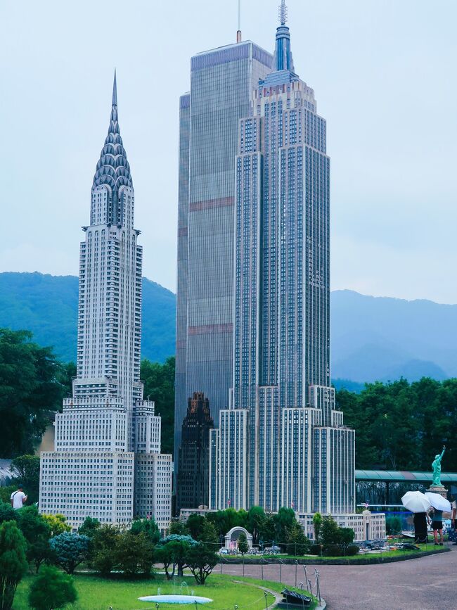 摩天楼 扎哈在十一年前设计的摩天楼近日有望重启，拟建埃及成为非洲最高