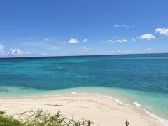 こちらも毎回お邪魔する池間島の海美来です。
こちらの展望台からもとてもきれいな海が見えます。