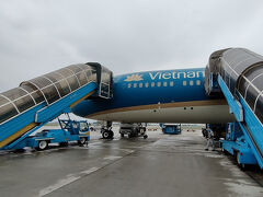 2000年頃は現在の国内線のターミナルを使っていましたが、新しいターミナルは日本の政府開発援助（円借款）で建てられています。この空港も何度も来たものです。それでも12年来ていなかったことに驚きです。