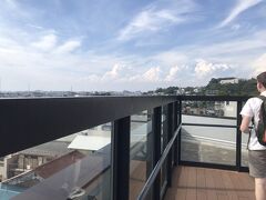 湘南江の島駅のテラス