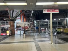 KLIAエクスプレスでKLセントラル駅へ！100リンギットの往復券を買いました。(写真がなかった…)
セントラル駅からは5号線でマスジットジャメを目指します。(Red1ってなに?! 路線図の1号線は青だし謎)