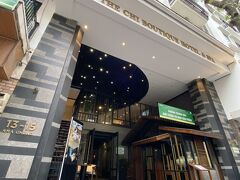 ハノイではホアンキエム湖やハノイ大教会のすぐ近くにあるThe Chi Boutique Hotelに泊まりました。

感想は口コミで。
https://4travel.jp/os_hotel_tips/15140640