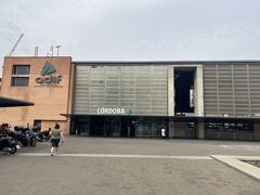 コルドバからバルセロナに向かいます。
まずはRenfe鉄道でコルドバ中央駅(11:34)からマラガ・マリア・サンブラーノ駅(12:36)に移動しました。
グラナダからコルドバへの鉄道よりも少し綺麗な印象でした！