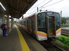 ９時２３分発、
上越線(長岡行)で五日町駅へ。