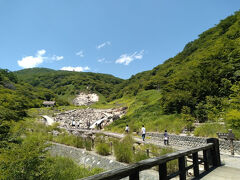 那須ロープウェイに行く途中で見つけた
気になる場所『殺生石』に帰りに寄ってみました。