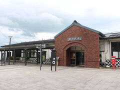 12:01に終点の会津若松駅に到着しました。

散策もしたいところですが、暑いので今回は郡山にとんぼ返りします。