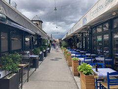 Naschmarktです。完全な観光地化された市場で興ざめでした。スルーです。