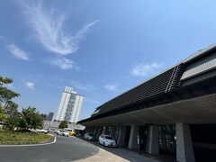 ほぼ定刻通りに高知駅バスターミナルに到着。
