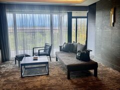 軽井沢に戻ってチェックイン。
滞在3日間ともに、浅間山が見られなかった。。
