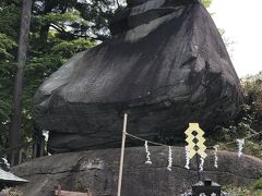 烏帽子岩 (桜山神社)
