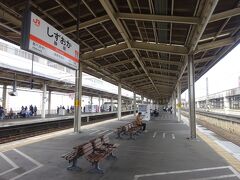 静岡駅からは、東海道線の下り電車に乗る。