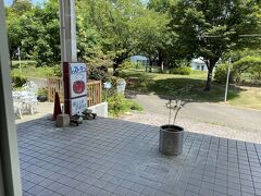 工場見学後、フードパル熊本のパン屋のレストランにて昼食