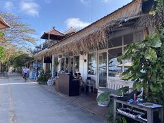 到着。
おしゃれな店構え。