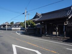 海潮寺という看板がみえました
海なし県ではありえないう看板がみえました
海なし県ではありえない寺院名ですね