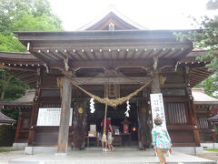 那須温泉神社（拝殿）（約１４００年前に建立された神社で源平合戦の那須与一が戦勝祈願しました。今は縁結びの神社となっています。）