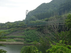 もみじ谷大吊橋（塩原渓谷にある１２ある吊橋で最大規模です。長さ１２０ｍ）