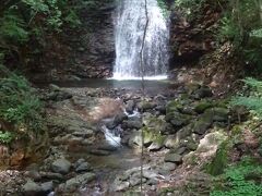 竪琴の滝（高低差５ｍ）