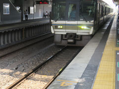 JR大和路快速で王寺に向かいます