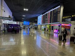 早朝8時過ぎに福岡からAirasiaにてドンムアン空港に到着