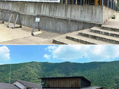 11:30

「谷瀬の吊り橋」から、46キロほど、1時間ちょっとで、途中経由地の「熊野本宮大社」へ到着。
あくまでも経由地で目的地では有りませんが、せっかくなので立ち寄ることに。

3年前、熊野古道巡りをしたとき、ここ「熊野本宮館」にレンタカーを停めて「発心門王子」までバスに乗りウォーキングスタートした懐かしい場所です。
　→　https://4travel.jp/travelogue/11727359

再びここに来ることになるとは想像もしていませんでした。