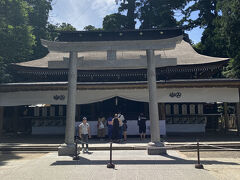 鹿島神宮拝殿。
