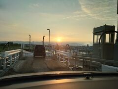 5:07下船開始！朝日が眩しいぜ