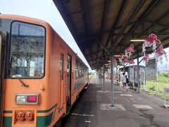 津軽鉄道を見学（鉄男の子は鉄男、血は争えない）
こちらは現役の「走れメロス」号
