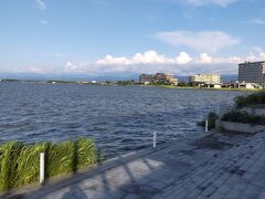 総湯前から柴山潟