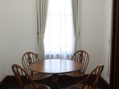 下のお店で購入した後、カフェへ戻りました。
個室の様になってるこのお部屋が、私は一番落ち着きます。