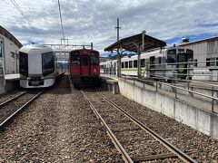 14:09

終点の会津田島駅に到着しました。

この光景は、都内では見れません。