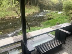 翌朝ホテルの本館まで温泉を入りにきた。