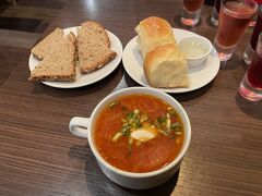ウクライナ料理のお店「ジート」でウクライナ料理を食べる