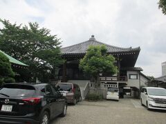 清源寺本堂　浄土宗の一寺、創建は1627年、開基は一乗院殿覚本善佐居士、開山は寂蓮社圓誉永運上人、本尊は阿弥陀如来像です。山門を通ると、本堂、三昧堂があります