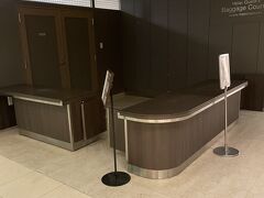 ウン十年ぶりの品プリ
今回はイーストタワーに宿泊予定。
気軽にクロークに預けれると思っていたら