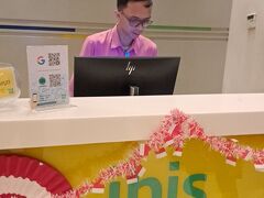 ＡＭ１１時５０分。

荷物をまとめてチェックアウト。体調の方はなんとか戻ってきた。