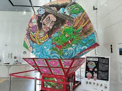 神戸市役所エントランス