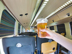 乗る予定のなかったＪＲ九州リゾートトレインに乗れたので車内で由布院ビール買いました。
列車の中でタップでいただけるなんて最高です！