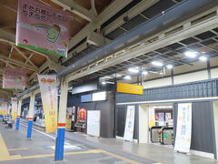 自販機にカロリーメイトがあったので、それで空腹をしのぎました。