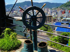 稲左山(長崎港方面)を望む　世界への船出をイメージしているそうです