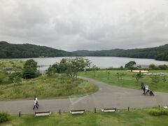 博物館からの眺め。ちょっと曇っていますが、涼しくて良かったです