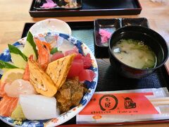 海鮮食堂　舟屋