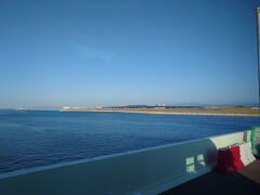 今回はクラブツーリズム「本場のアーユルヴェーダ体験スリランカひとり旅5日間」というツアーに参加。
初めての一人参加のツアーでちょっとドキドキ。
3月に申し込んで催行決定したのが4月9日。
7月のツアーは催行人数に達しなくて中止となってました。
7月も8月も値段が同じで8月にしたんですが、8月にして良かったです。
