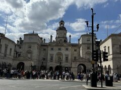 ナショナルギャラリーから南下して
「Royal Horse Guards」