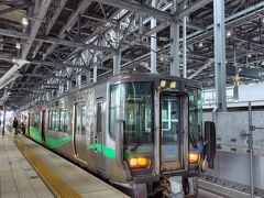 富山駅に到着したら、あいの風とやま鉄道に乗り換えます。Suicaが使えるのはとても便利ですね！

◯10:50 富山―11:07高岡(あいの風とやま鉄道)

